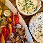 Nosal & Wine 3* זקופאנה