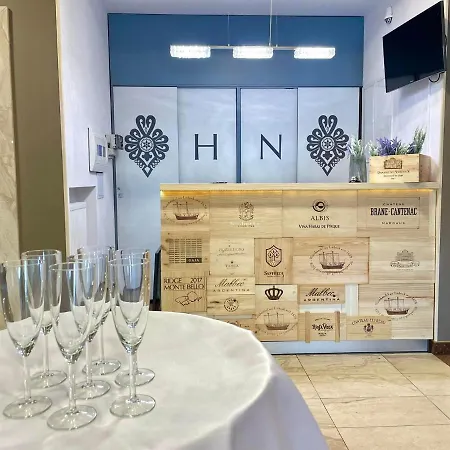 Nosal & Wine