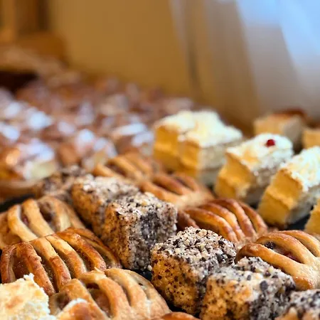 Nosal & Wine 3* זקופאנה