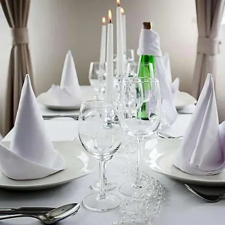 Nosal & Wine 3*