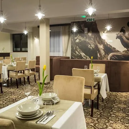 Nosal & Wine Hotell 3*