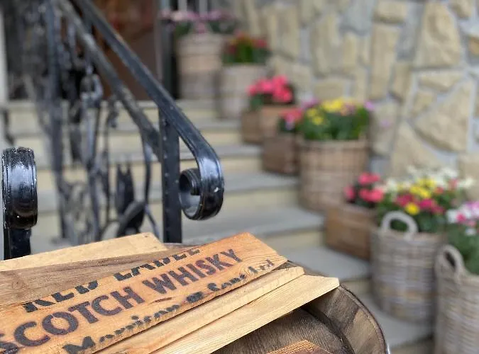 Nosal & Wine זקופאנה