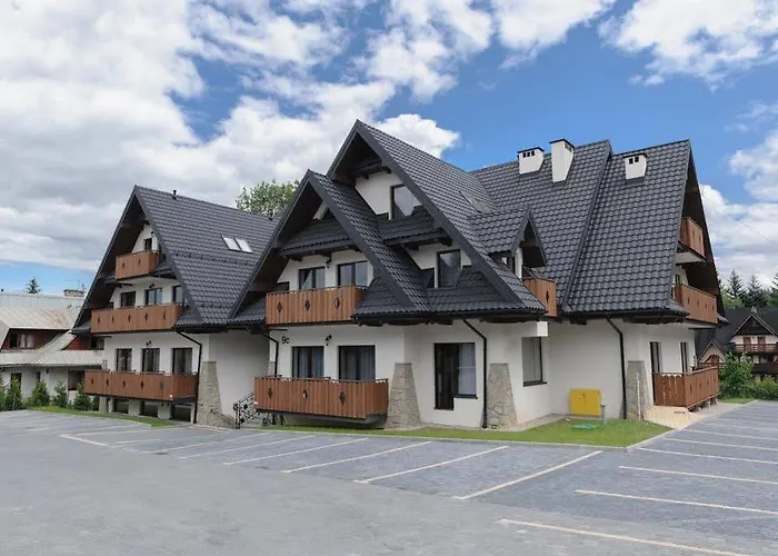 Nosal & Wine 3* זקופאנה